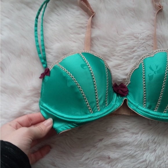 Vintage Victoria's Secret Green & Purple Bow Bra - Picture 3 of 5